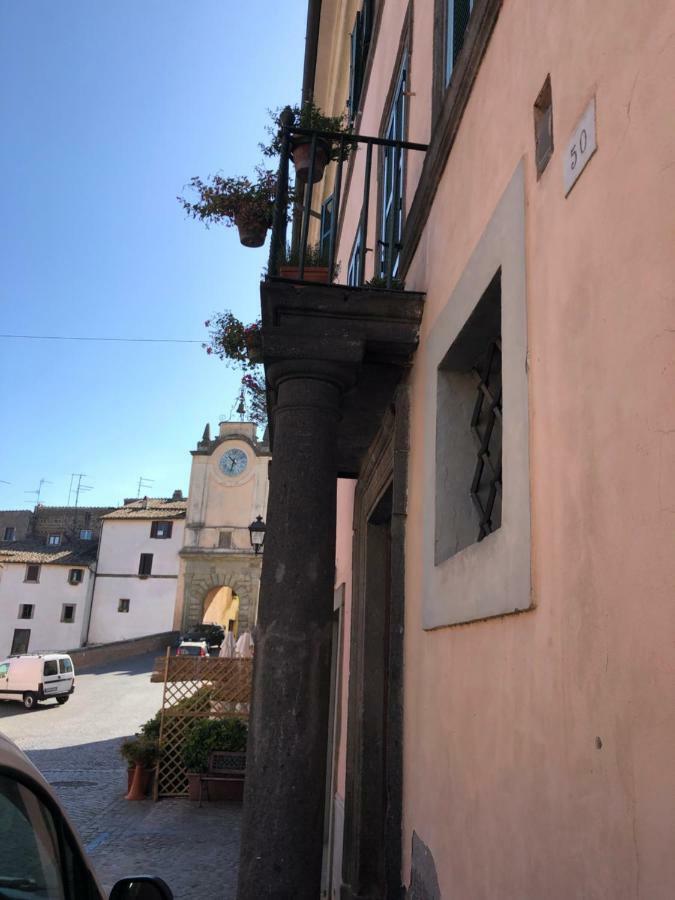 Le Case Di Nonna Gina Capranica Luaran gambar